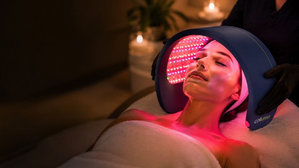 Bio-Photonic Glow Facial with Celluma LED in salon